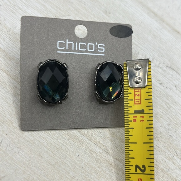 CHICO’S  post back earrings new on card - Picture 5 of 7
